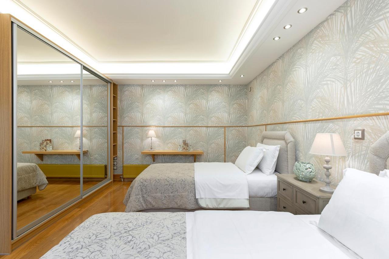 Vouliagmeni'S Elegance By Acropolis Suites Афіни Екстер'єр фото