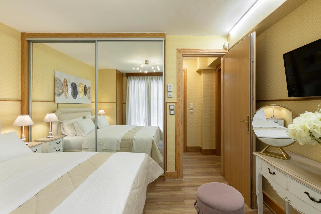 Vouliagmeni'S Elegance By Acropolis Suites Афіни Екстер'єр фото